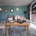 College Mews By M-Groupsa - Free Parking