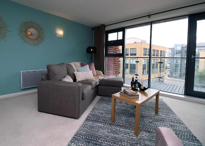 College Mews By M-Groupsa - Free Parking